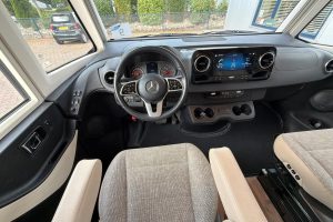 Hymer BML-I 790 | Levelsysteem | Queensbed | Airco | Hefbed