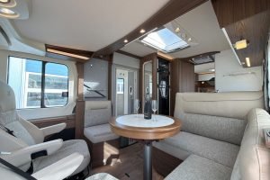 Hymer BML-I 790 | Levelsysteem | Queensbed | Airco | Hefbed