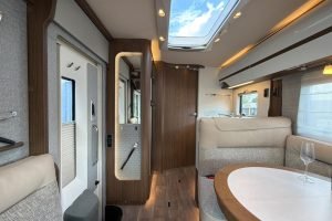 Hymer BML-I 790 | Levelsysteem | Queensbed | Airco | Hefbed