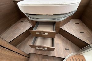 Hymer BML-I 790 | Levelsysteem | Queensbed | Airco | Hefbed