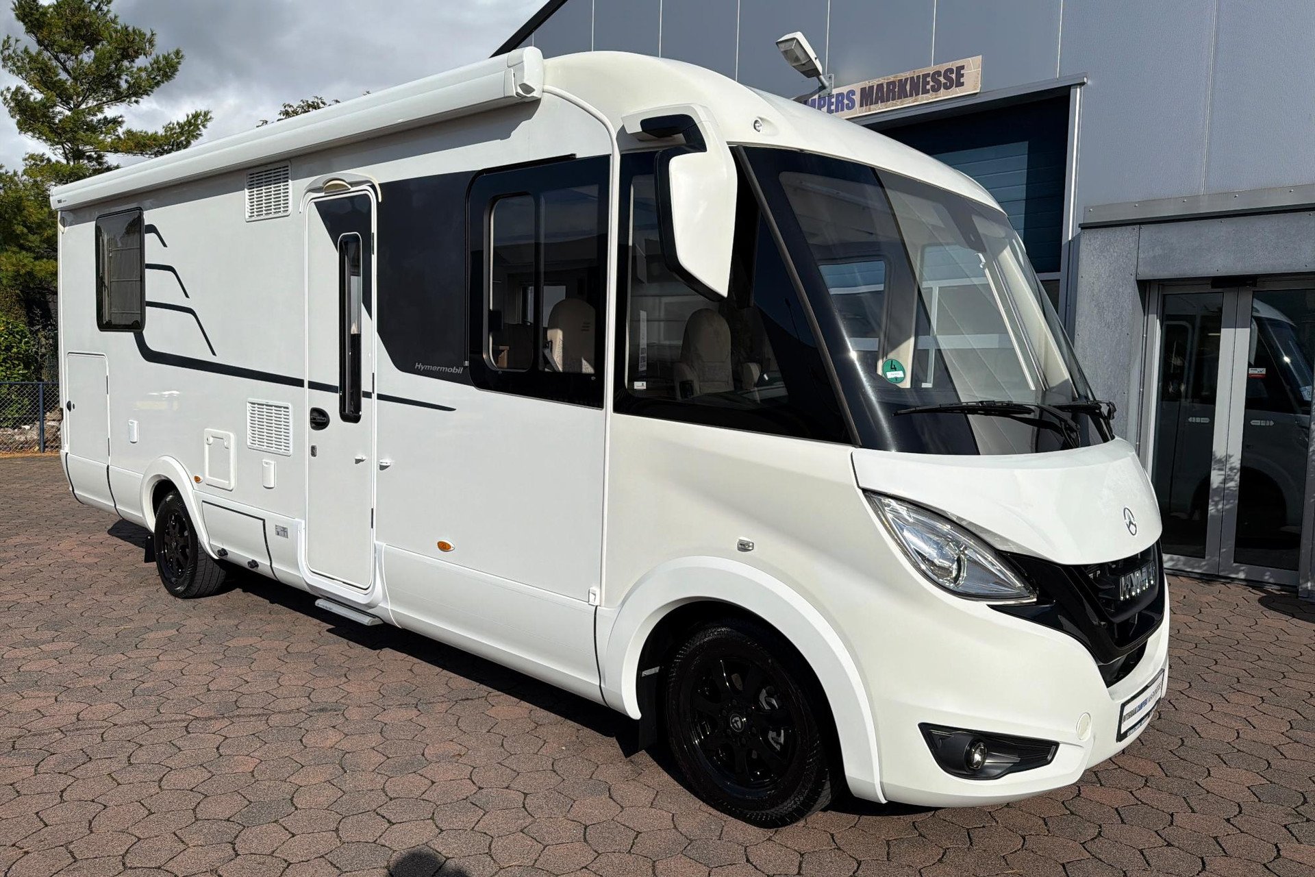 Hymer BML-I 790 | Levelsysteem | Queensbed | Airco | Hefbed
