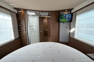 Hymer BML-I 790 | Levelsysteem | Queensbed | Airco | Hefbed