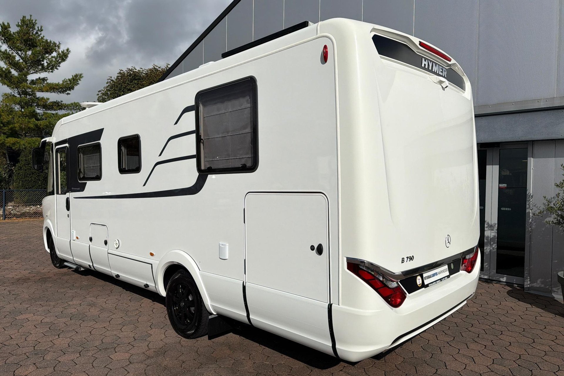 Hymer BML-I 790 | Levelsysteem | Queensbed | Airco | Hefbed