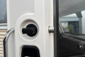 Hymer BMC-I 580 | Premium | Lithium | Grand Oak | Hefbed