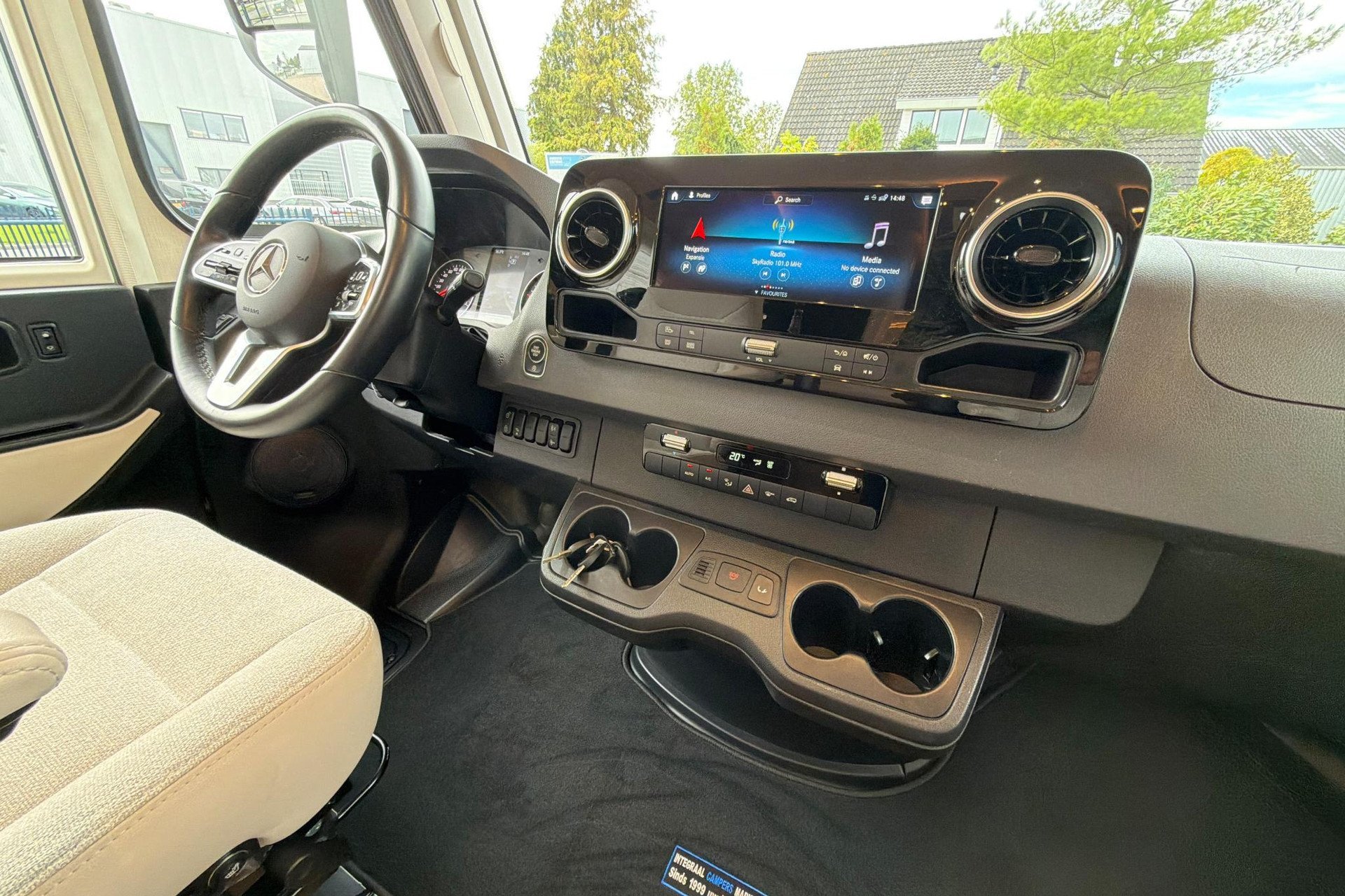 Hymer BMC-I 580 | Premium | Lithium | Grand Oak | Hefbed