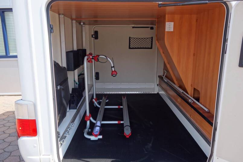 Hymer B 678 AUTOMAAT, 2 aparte bedden, garage, vol optie 9
