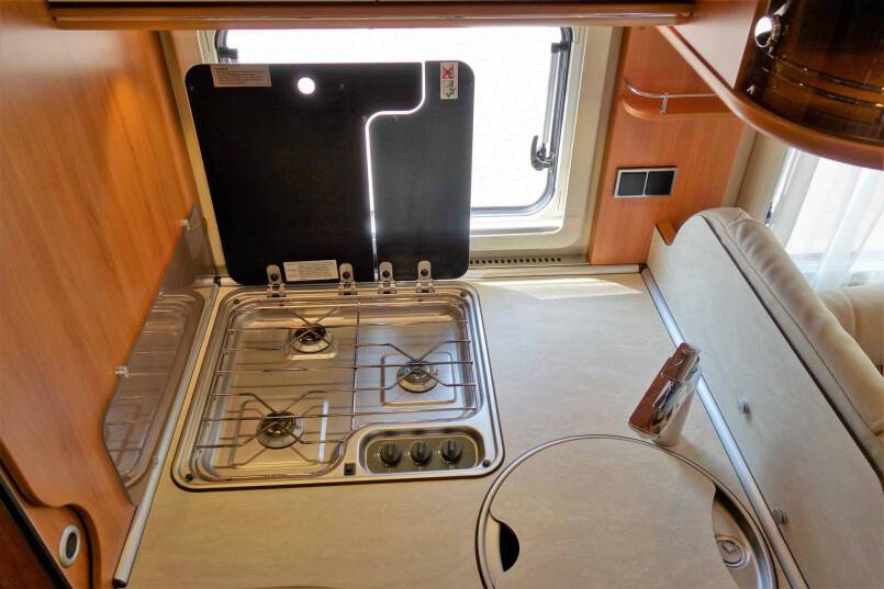 Hymer B 678 AUTOMAAT, 2 aparte bedden, garage, vol optie 16