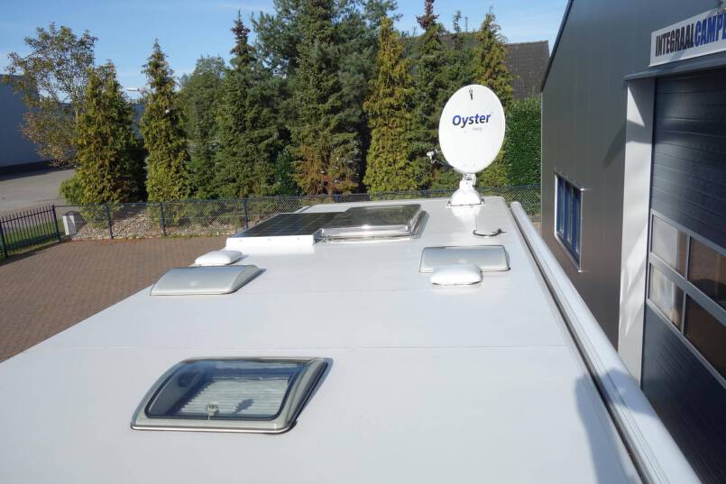 Hymer B 678 AUTOMAAT, 2 aparte bedden, garage, vol optie 25