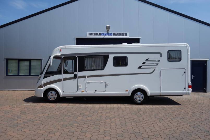 Hymer B 678 AUTOMAAT, 2 aparte bedden, garage, vol optie 2