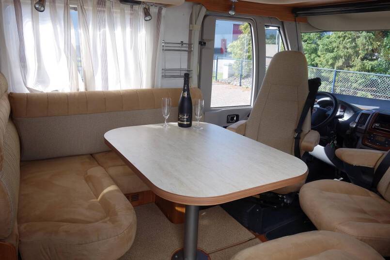 Hymer B 674 SL Star Edition 3.0 AUTOMAAT, 2 aparte bedden, garage, vol optie 21