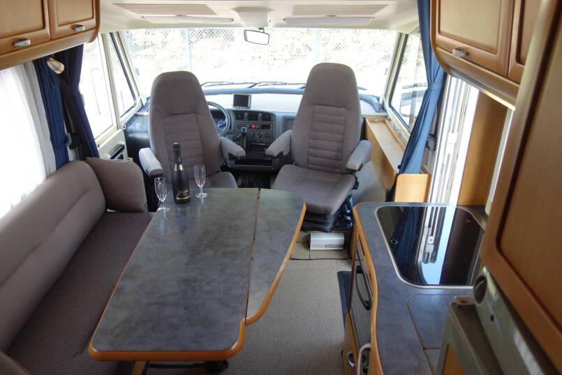 Hymer B 644 G L-zit, garage, Oyster 85, brandstofcel 12