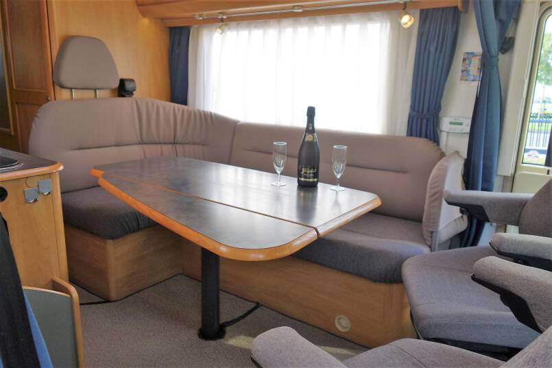 Hymer B 644 G L-zit, garage, Oyster 85, brandstofcel 13