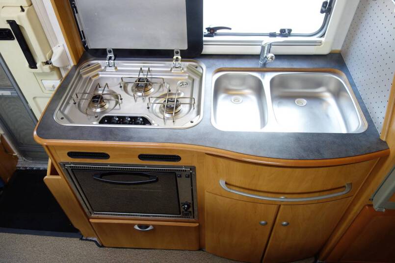 Hymer B 644 G L-zit, garage, Oyster 85, brandstofcel 18