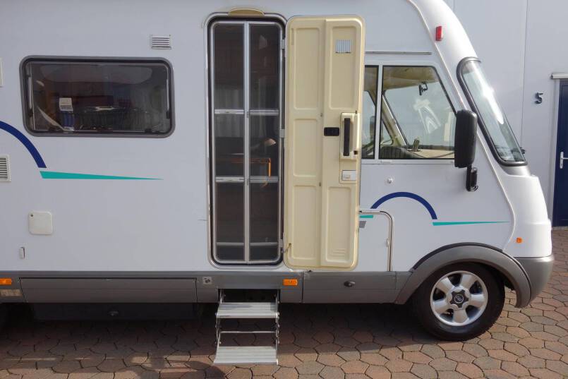 Hymer B 644 G L-zit, garage, Oyster 85, brandstofcel 8