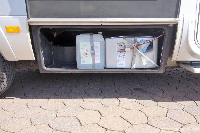 Hymer B 614 SL E&P level systeem, 2 x airco, vol optie 18