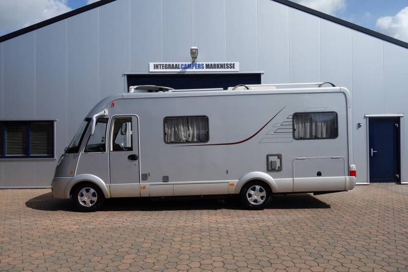 Hymer B 614 SL E&P level systeem, 2 x airco, vol optie 2