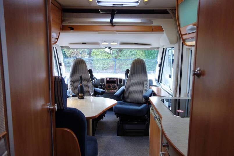 Hymer B 504 SL compacte integraal, garage 20