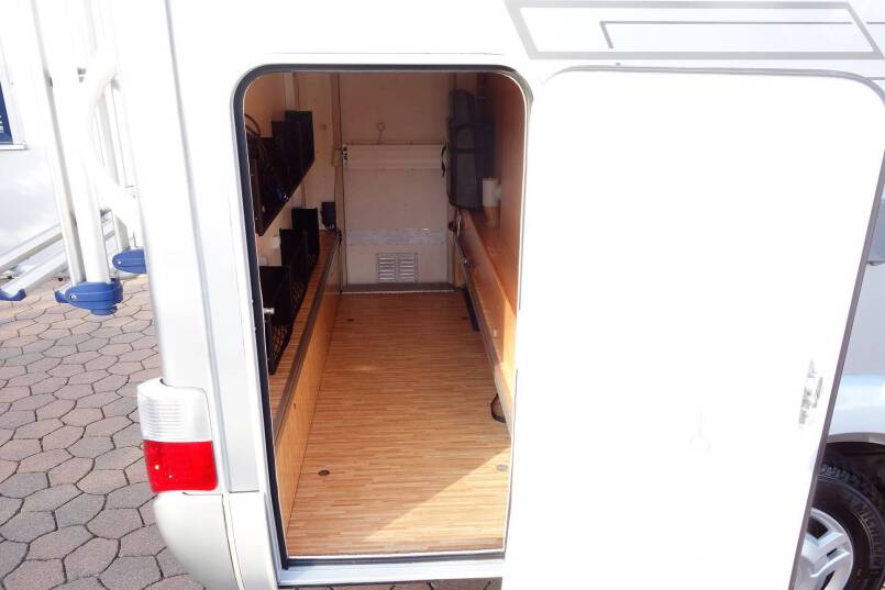 Hymer B 504 SL compacte integraal, garage 6