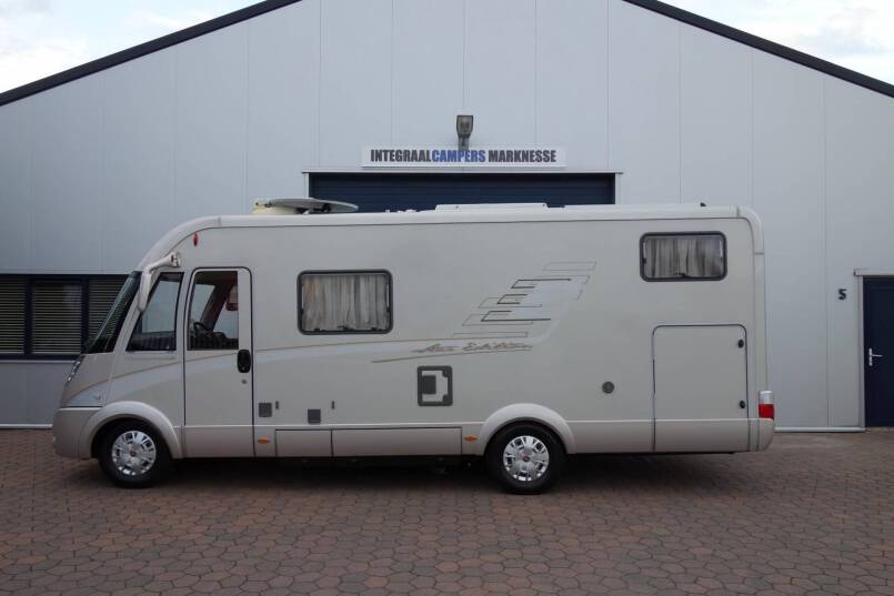 Hymer B 674 SL Star Edition AUTOMAAT, 2 aparte bedden, grote garage, vol optie 2