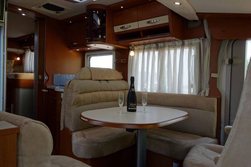 Hymer B 678 2 aparte bedden, garage, vol optie 20