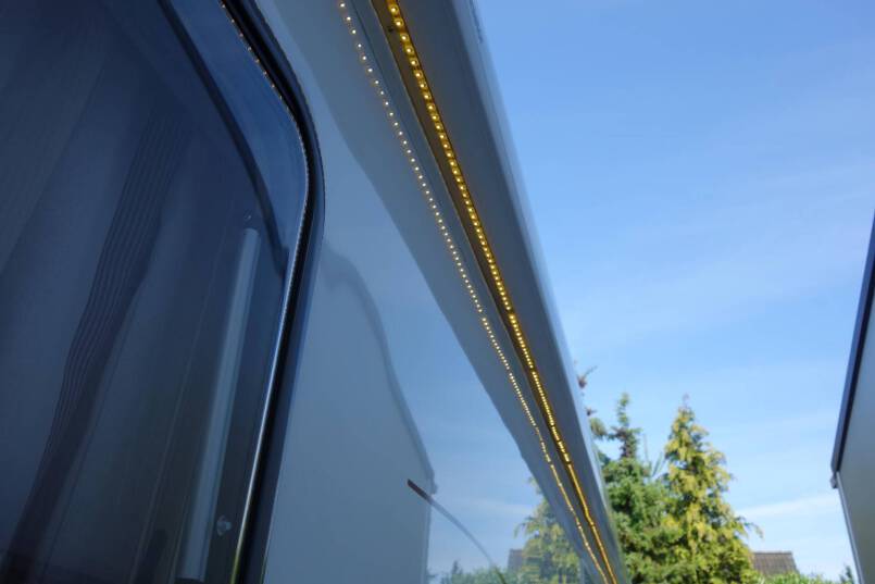 Hymer B 678 2 aparte bedden, garage, vol optie 7