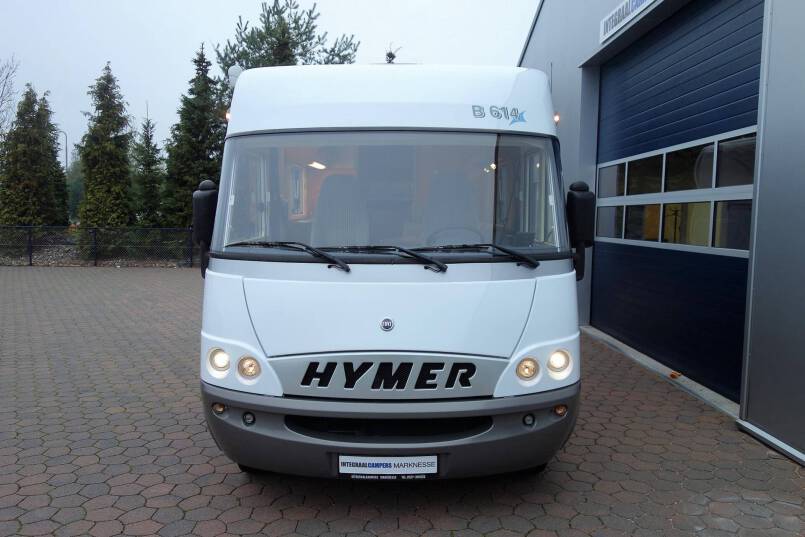 Hymer B 614 G L-zit, garage, Oyster 85 1