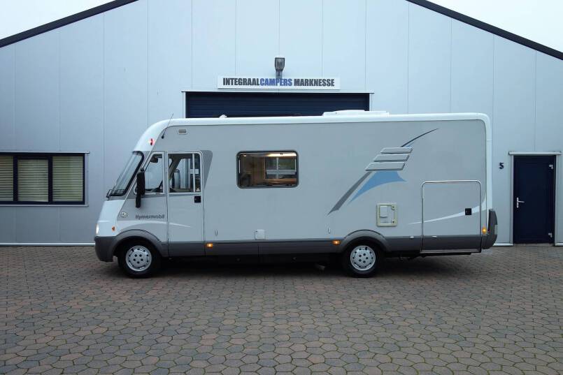 Hymer B 614 G L-zit, garage, Oyster 85 2