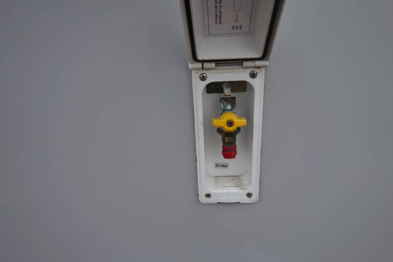 Hymer B 674 G L-zit, enkele bedden, garage, Oyster 85 13