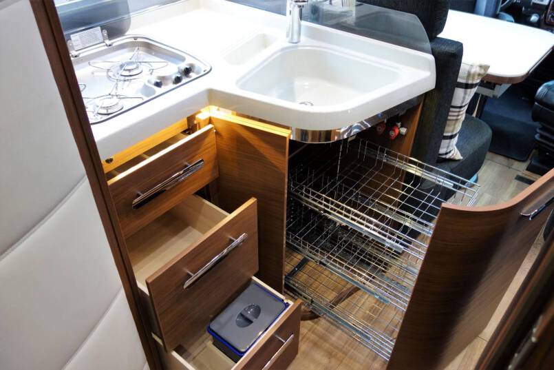 Niesmann-bischoff Arto 66LE Clou Line 3.0 jet 177 PK AUTOMAAT 31