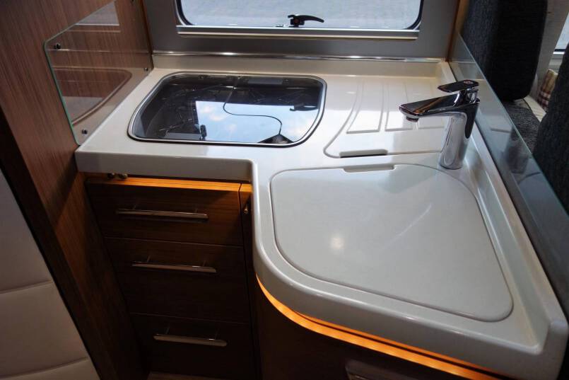 Niesmann-bischoff Arto 66LE Clou Line 3.0 jet 177 PK AUTOMAAT 33
