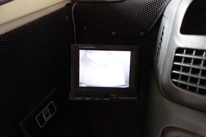 Hymer B 514 G compacte 4 pers. camper met garage 13