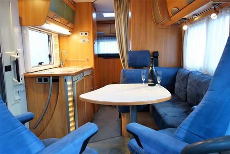 Hymer B 514 G compacte 4 pers. camper met garage 20