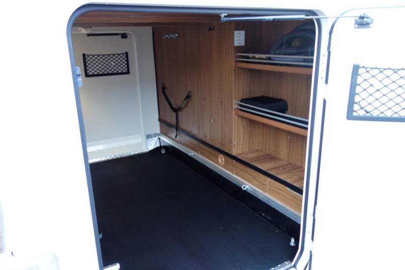 Hymer B 588 PL AUTOMAAT, 2 aparte bedden, garage, 4 x luchtvering 11
