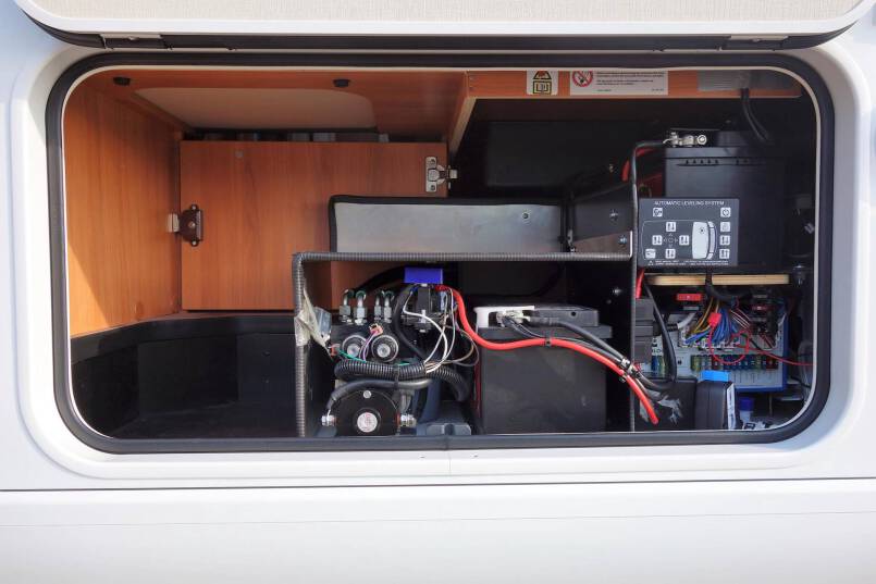 Hymer B 578 2 aparte bedden, garage, nieuw type 13