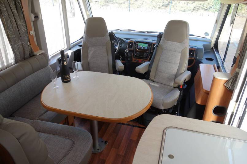 Hymer B 578 2 aparte bedden, garage, nieuw type 21