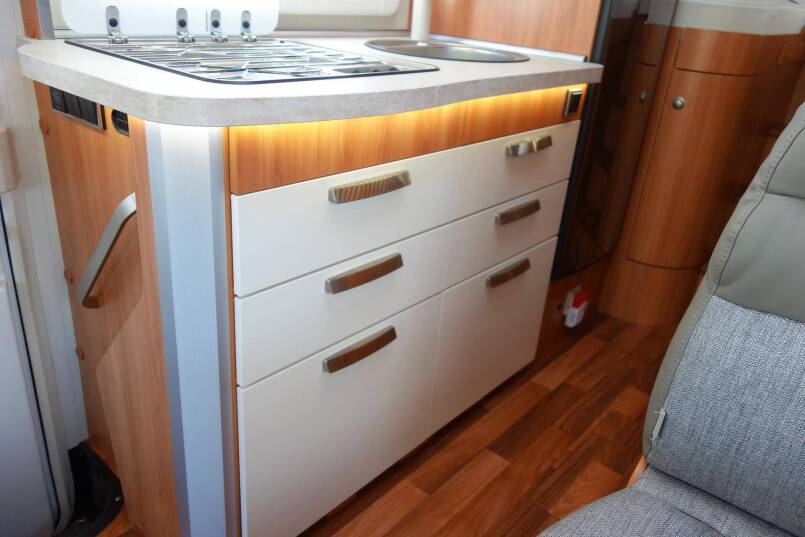 Hymer B 578 2 aparte bedden, garage, nieuw type 27