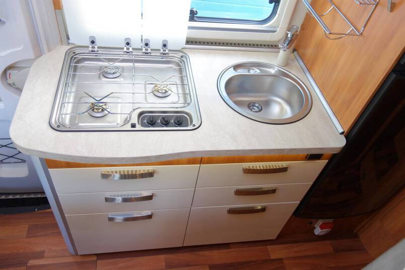 Hymer B 578 2 aparte bedden, garage, nieuw type 28