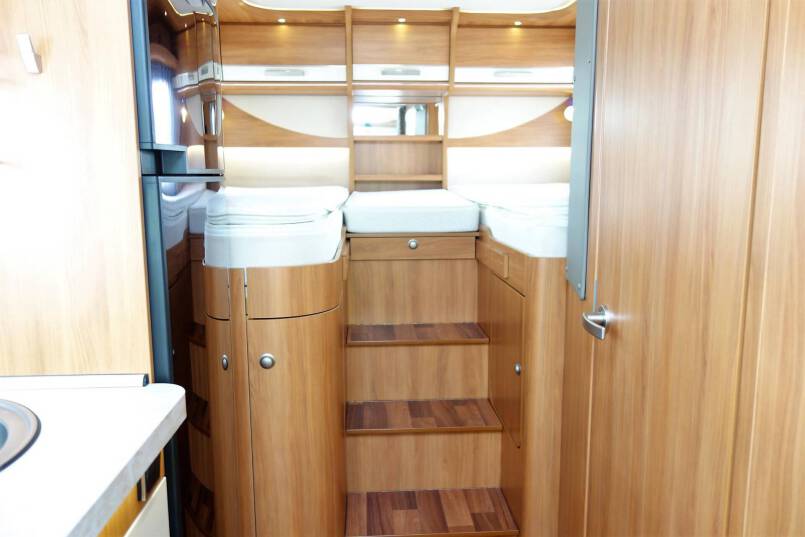 Hymer B 578 2 aparte bedden, garage, nieuw type 34
