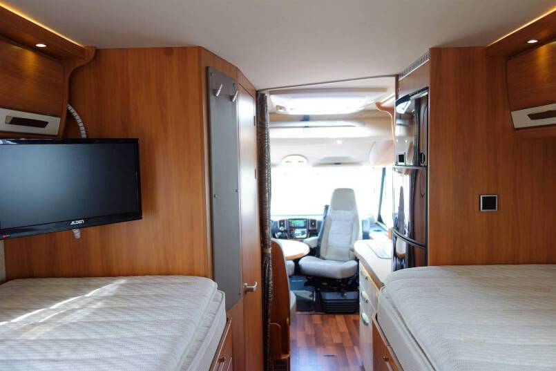 Hymer B 578 2 aparte bedden, garage, nieuw type 35