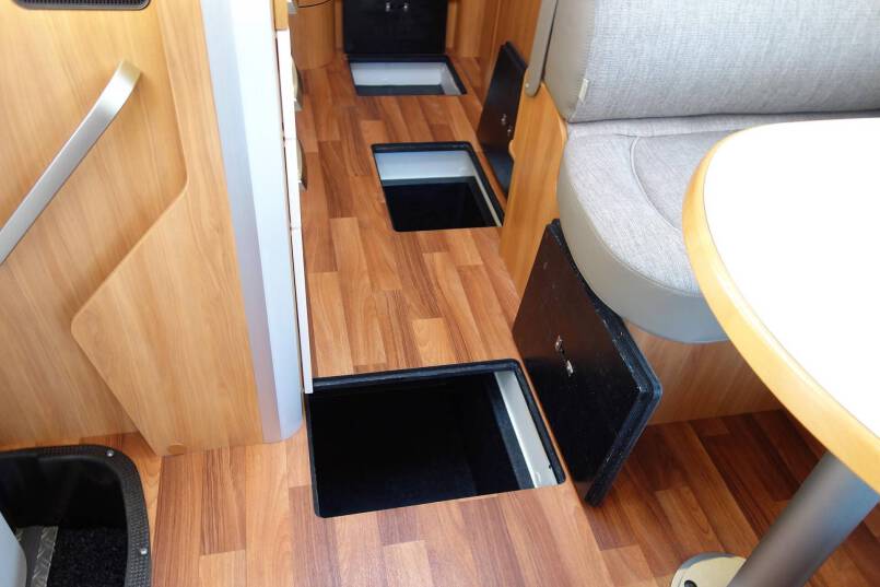 Hymer B 578 2 aparte bedden, garage, nieuw type 38