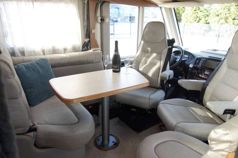 Hymer B 678 PL AUTOMAAT, 180 pk PremiumLine, 2 aparte bedden 20
