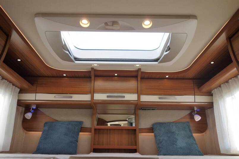 Hymer B 678 PL AUTOMAAT, 180 pk PremiumLine, 2 aparte bedden 34