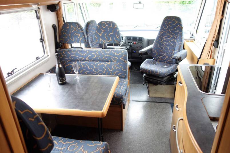 Hymer B 644 G 6 persoons familiecamper met garage 15