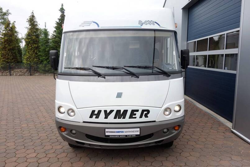 Hymer B 644 G 6 persoons familiecamper met garage 1