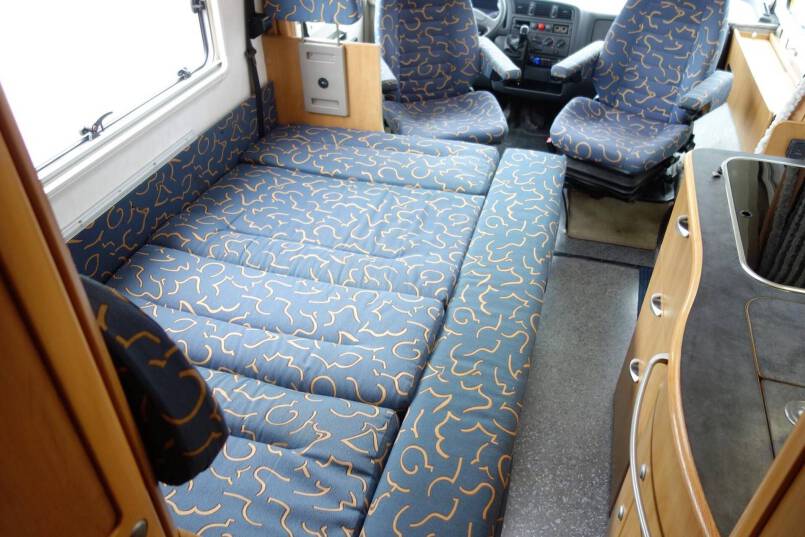 Hymer B 644 G 6 persoons familiecamper met garage 29