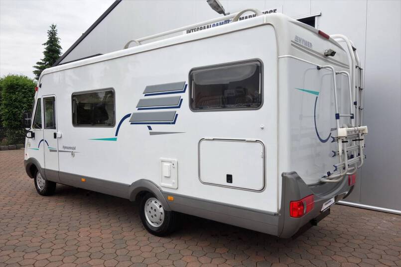 Hymer B 644 G 6 persoons familiecamper met garage 5