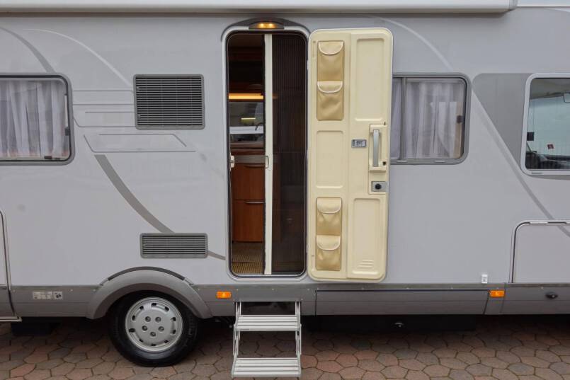 Hymer 654 fransbed, airco, Oyster 85 15