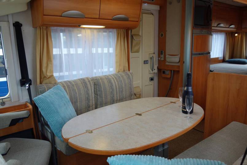 Hymer 654 fransbed, airco, Oyster 85 21