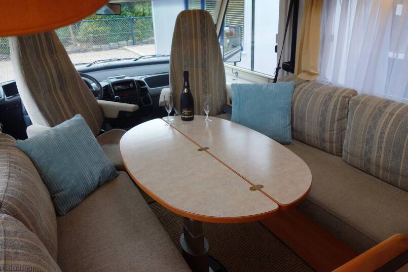 Hymer 654 fransbed, airco, Oyster 85 22