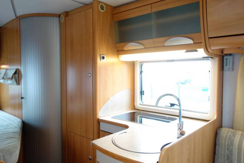 Hymer 654 fransbed, airco, Oyster 85 30